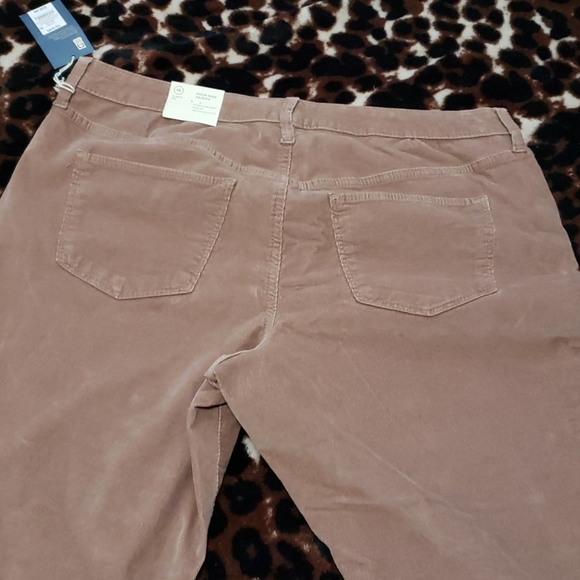 Universal Thread HighRise Skinny Woman Size 10 - Picture 3 of 8
